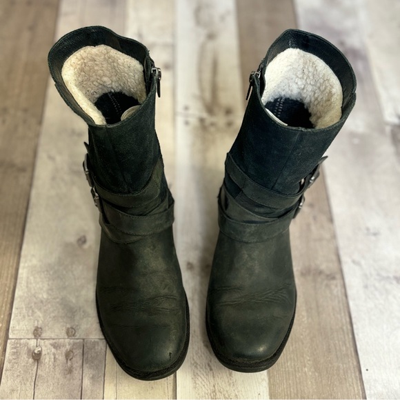 UGG Australia Lorna Black Leather Lined Winter Boots Size 7.5 - Picture 4 of 7